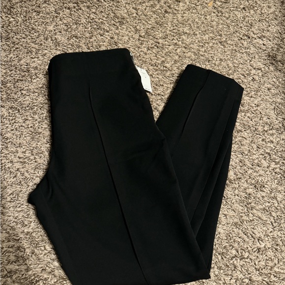 Gap NWT Women’s Size 06P - Picture 3 of 3